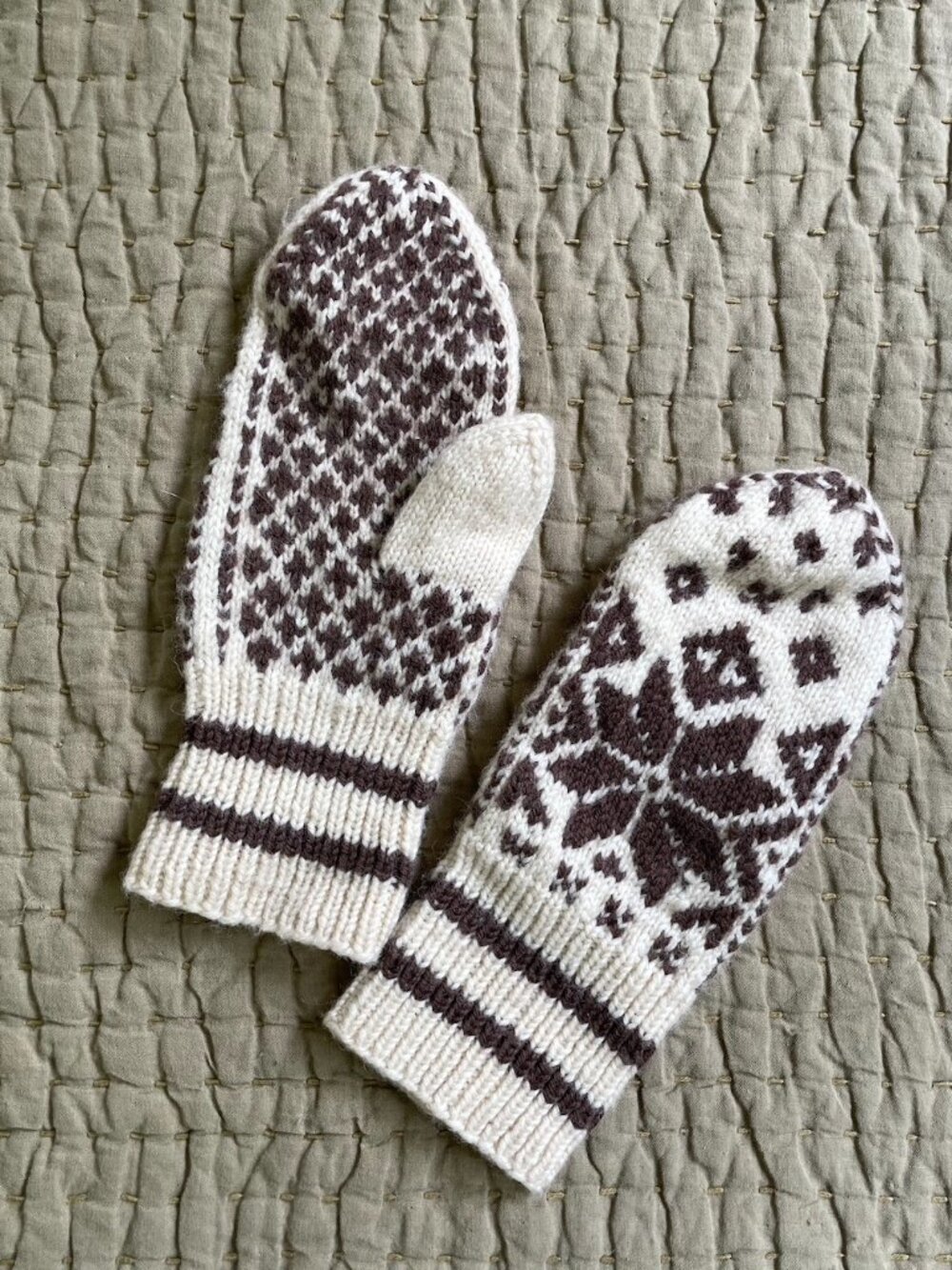 Vintage Hand Knit Mittens